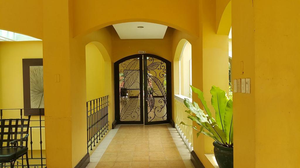 Chateau Elysee Unit - Vendome Apartment Manila